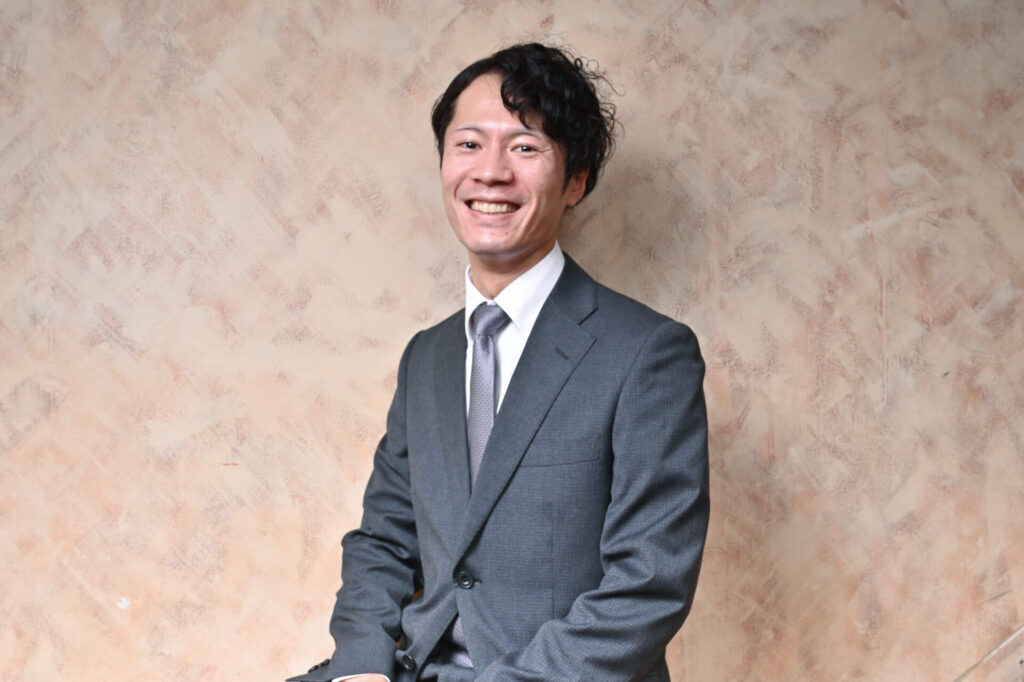 安井 悠介